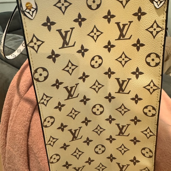 Louis Vuitton Olive Green Monogram Tote Bag - Picture 2 of 6